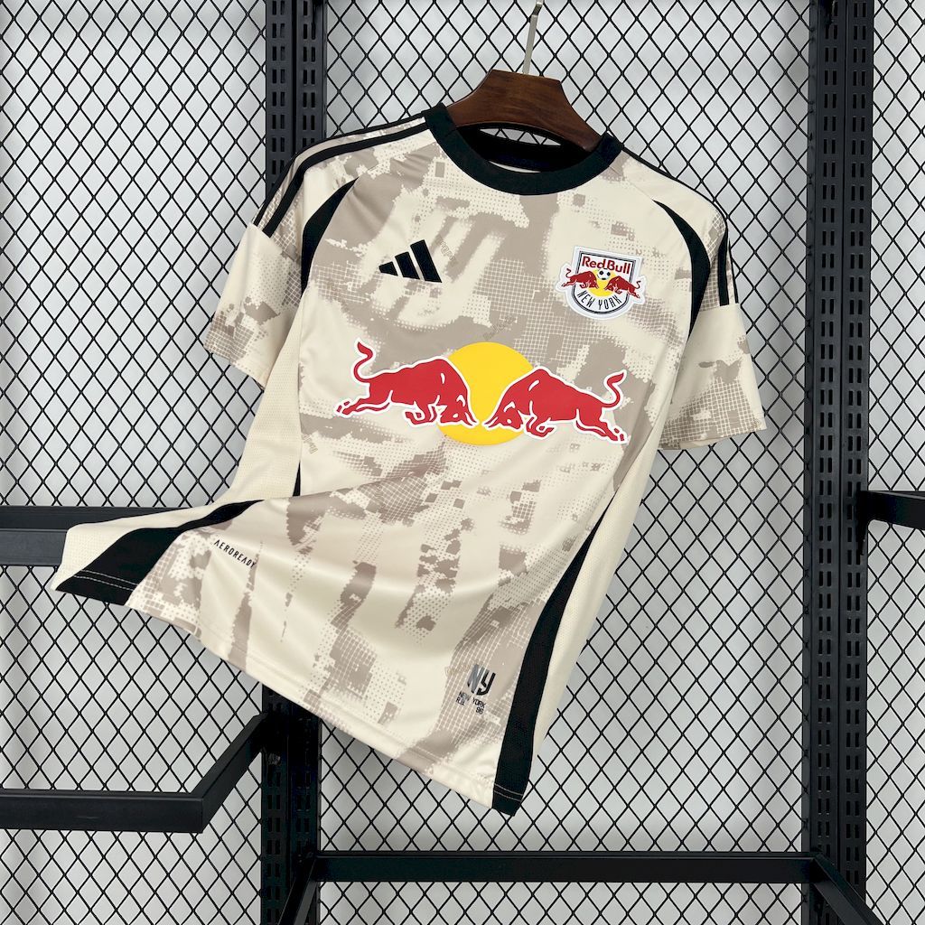 RB Leipzig 25/26 Away Kit