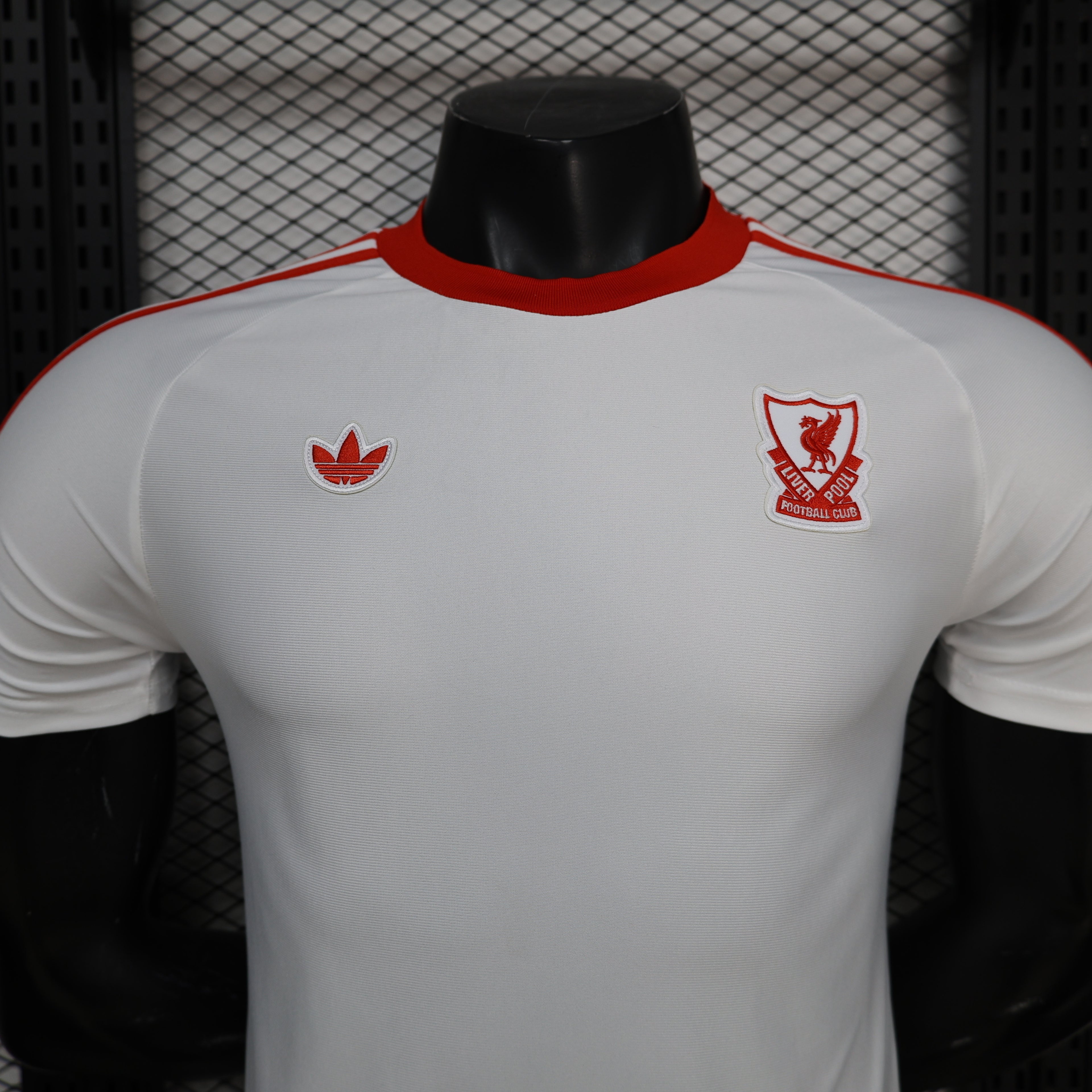 Liverpool 26/27 Retro Casual Special Edition Kit