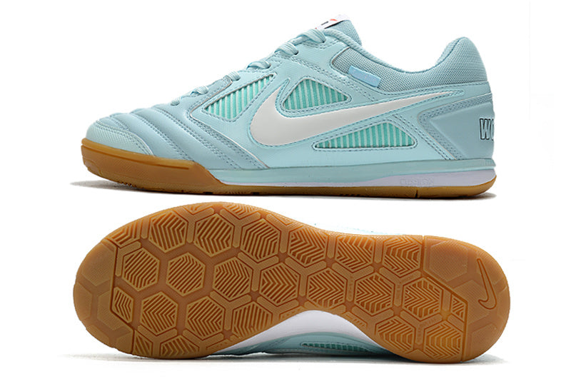 Supreme x Nike SB Gato