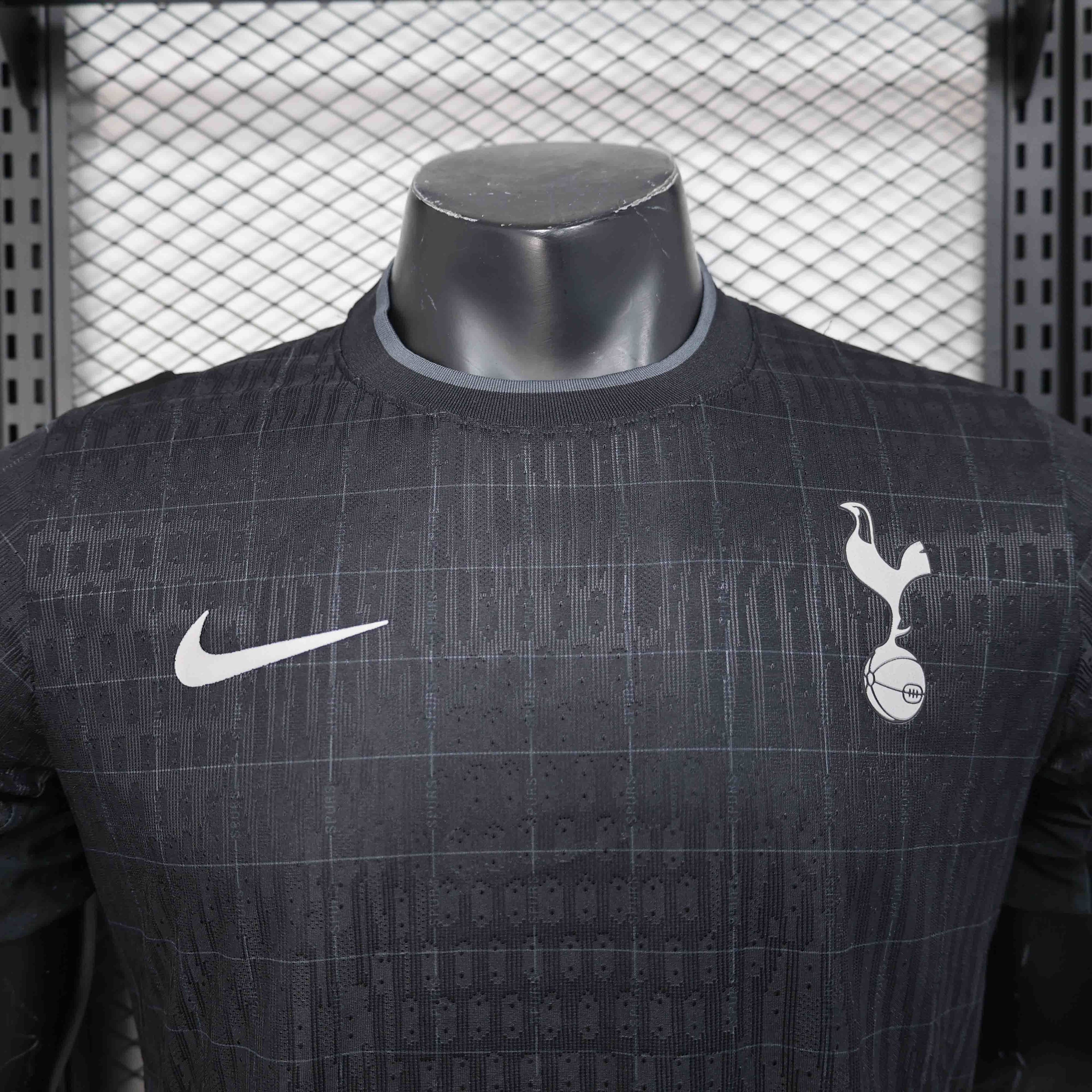 Tottenham Hotspur 25/26 Away Kit - Player Version