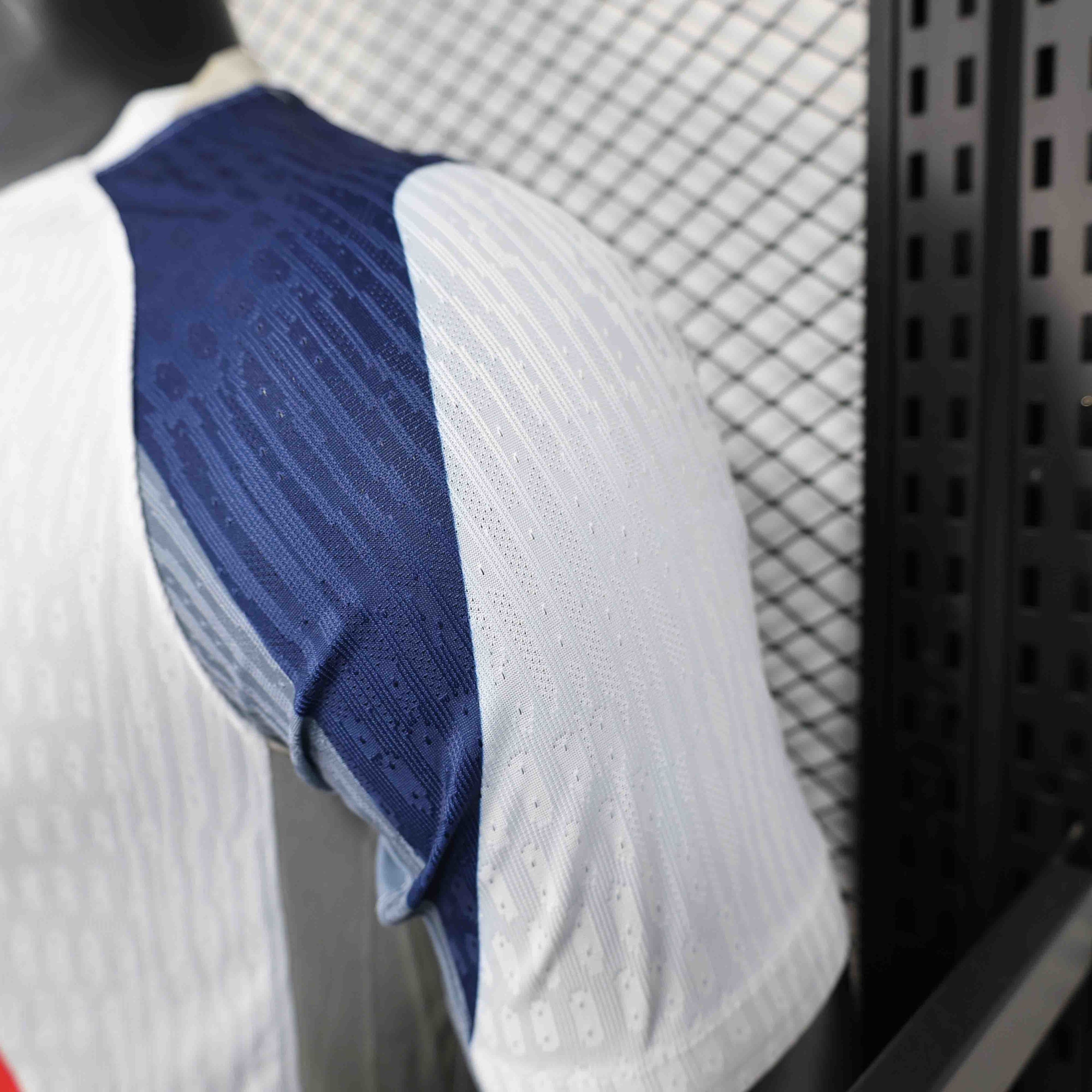 Tottenham Hotspur 25/26 Home Kit - Player Version