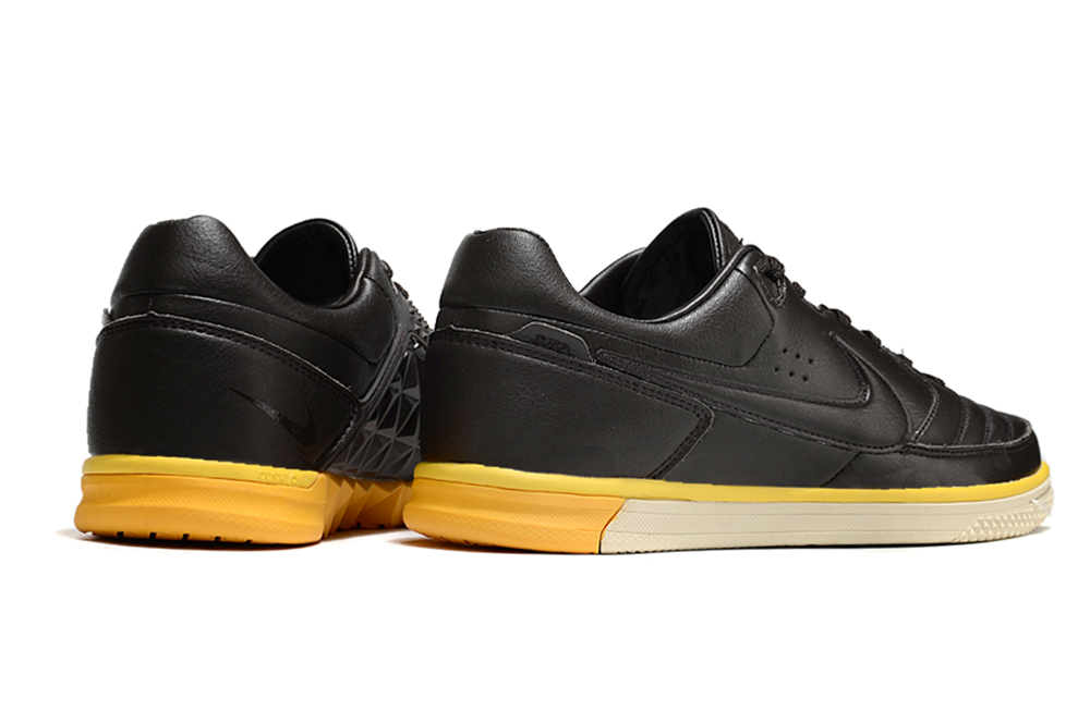 Nike Gato IC