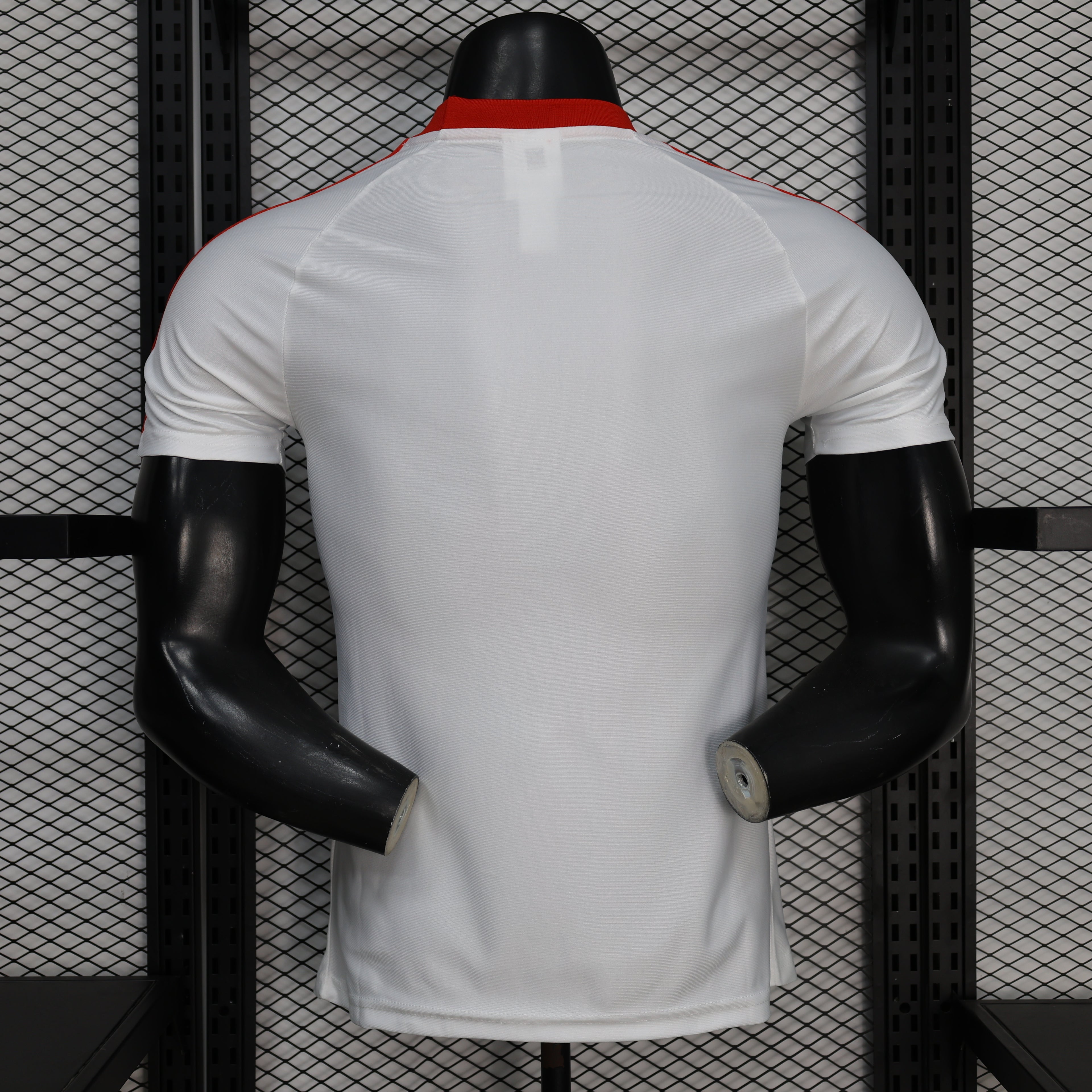 Liverpool 26/27 Retro Casual Special Edition Kit