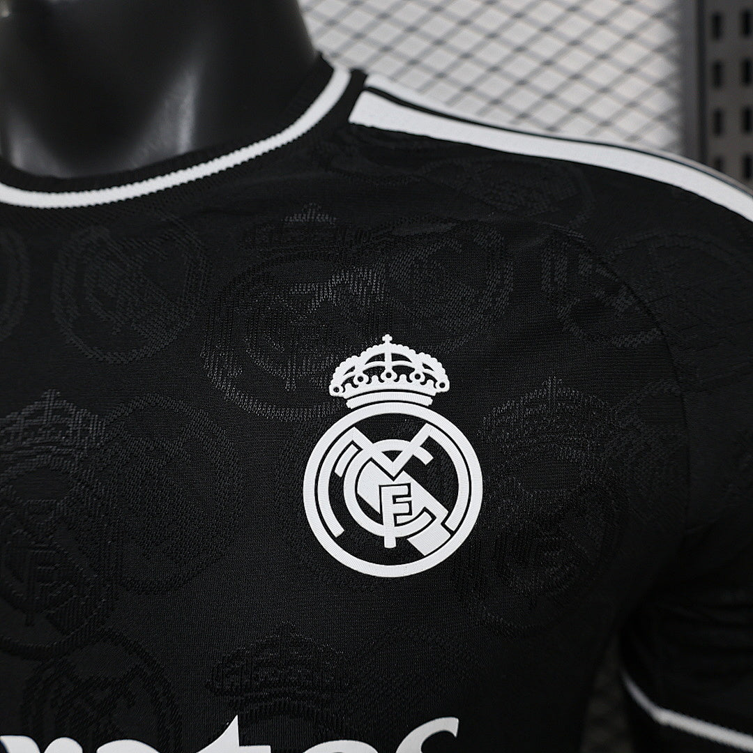 Real Madrid 26/27 Black Special Edition Kit - Player Version