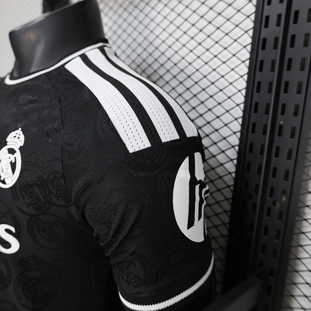 Real Madrid 26/27 Black Special Edition Kit - Player Version